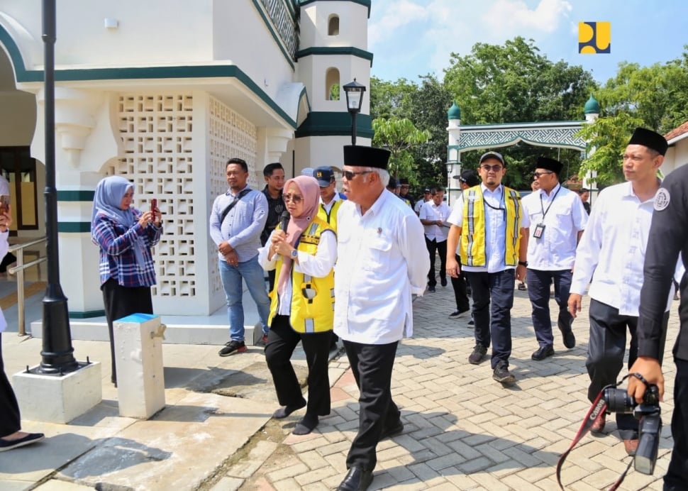 Menteri PUPR, Basuki Hadimuljono meresmikan Masjid Baitul Arham di Sumenep, Jawa Timur. (Dok: Kementerian PUPR)