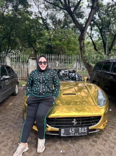 Mobil Mewah Mira Hayati. (Instagram/@mirahayati29)