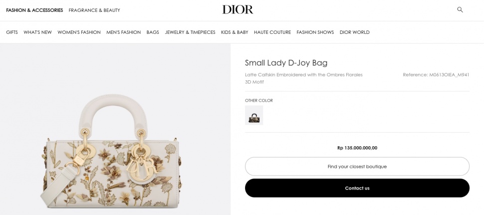 Tas Dior yang diduga dipakai Iriana Jokowi saat bertemu besan. (Dior.com)