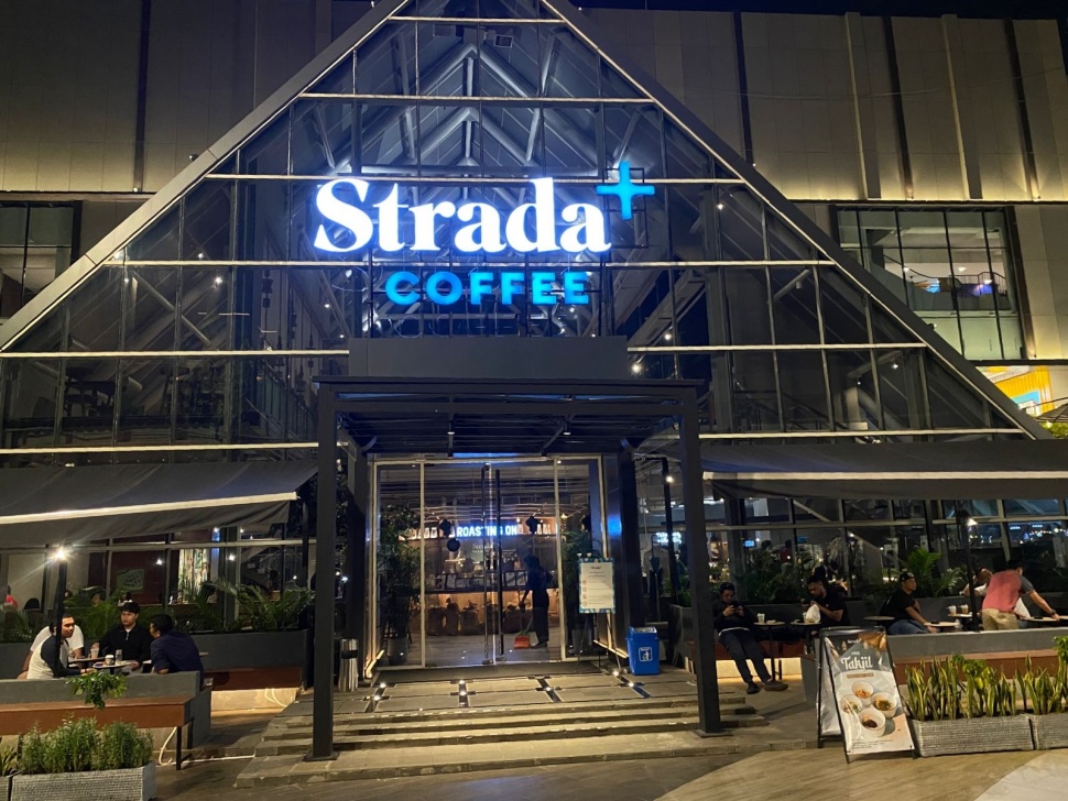 Strada Coffee  [Suara.com/ Risna Halidi]