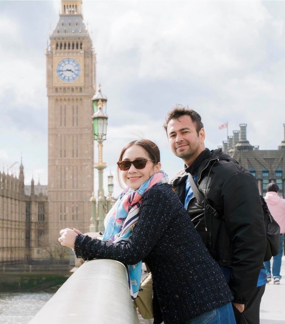 Potret Romantis Nagita Slavina dan Raffi Ahmad di London (Instagram)