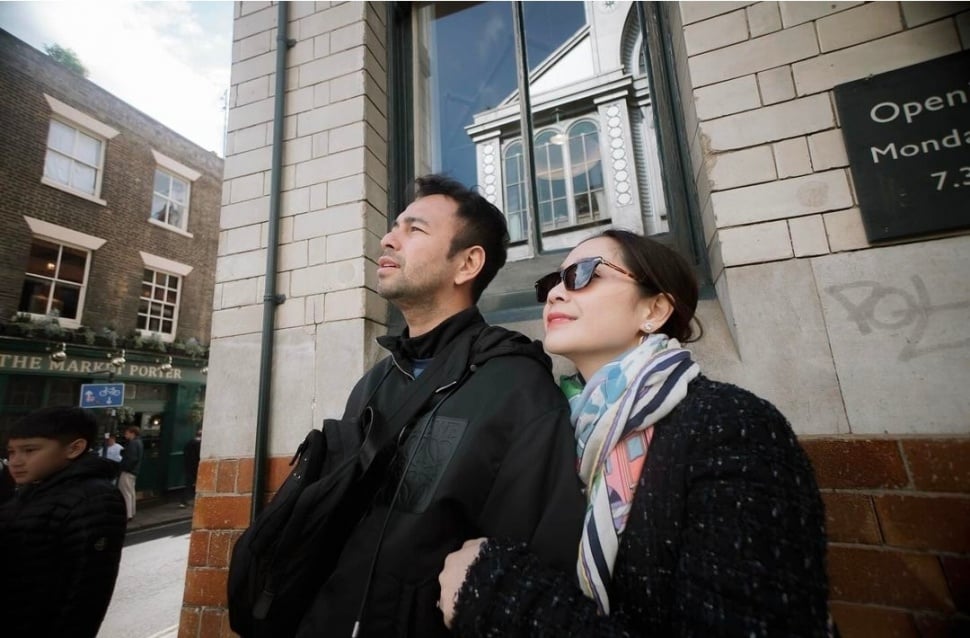 Potret Romantis Nagita Slavina dan Raffi Ahmad di London (Instagram)