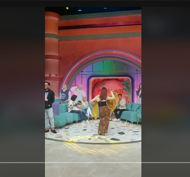 Roger Danuarta buang muka saat Mayang Lucyana menari di depannya (TIkTok)