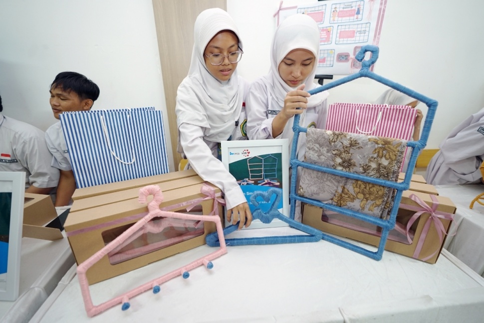 Program Green Smart Leaders dari IMCD Ajak Siswa Buat Produk Daur Ulang (Dok. IMCD)