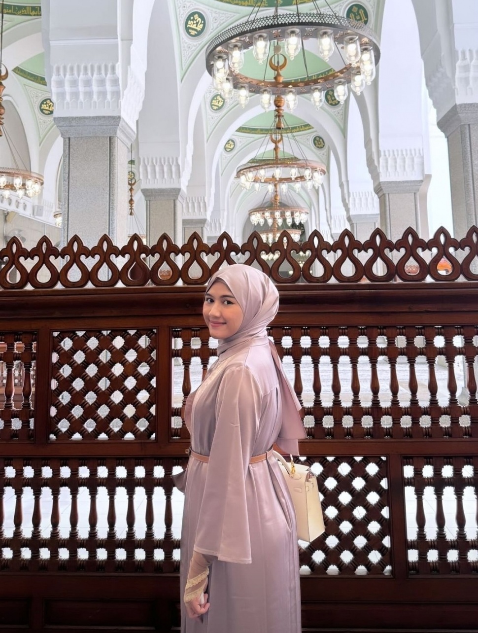 Erina Gudono Saat Umroh (Instagram)