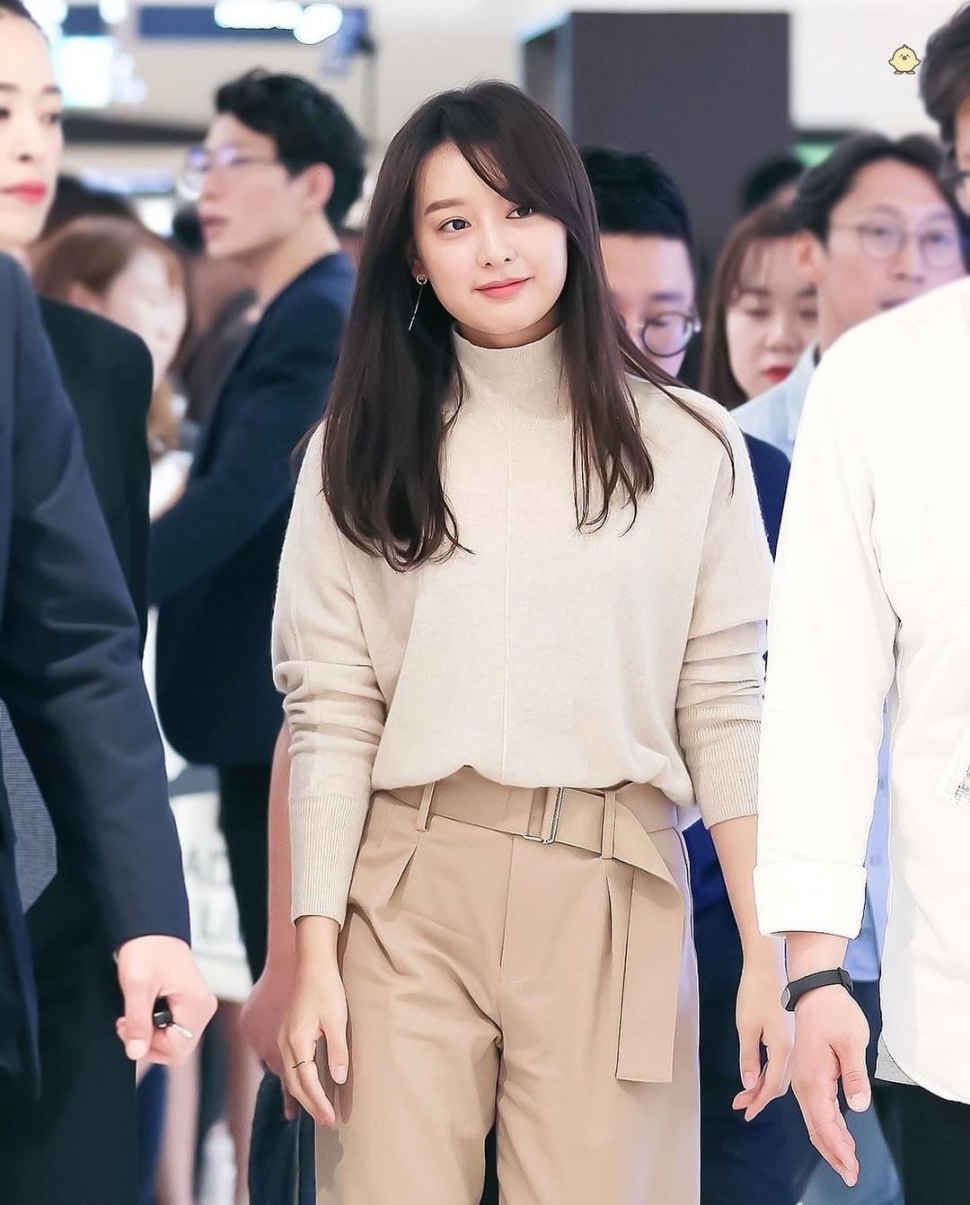 Modest Fashion Kim Ji Won. (Instagram)