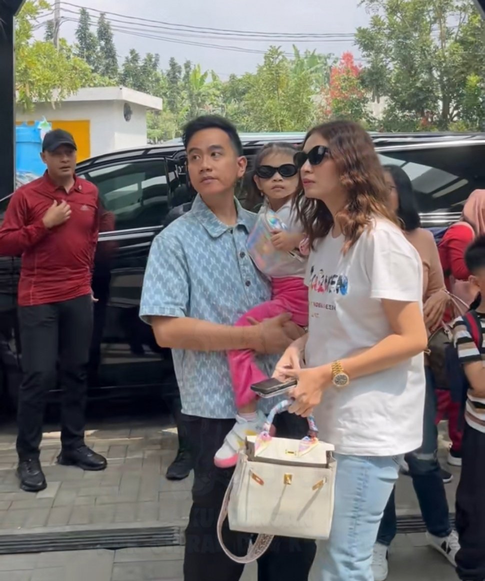 Gibran Rakabuming Raka dan Selvi Ananda Kunjungi Lembang Park Zoo (TikTok/Lembang Park Zoo)