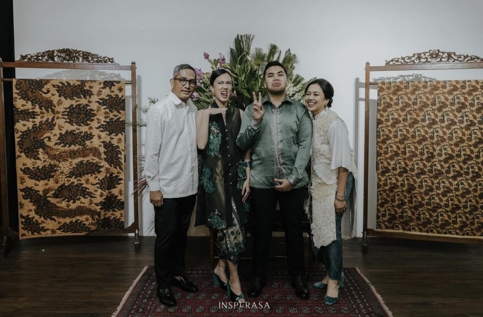 Mantan Istri Tora Sudiro, Anggi Kadiman dan Suami di Acara Lamaran Sang Putri, Nabila (Instagram)