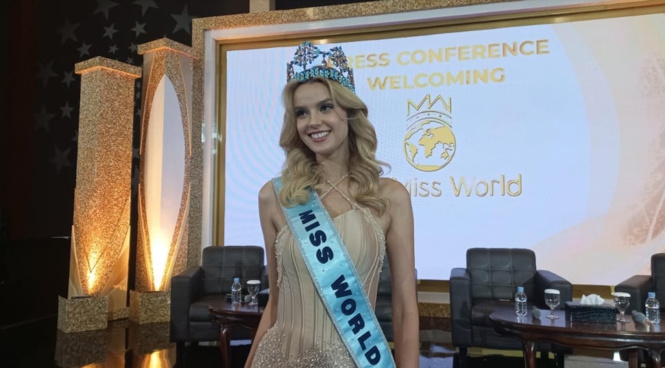 Miss World ke-71, Krystyna Pyszkova. (Dini Afrianti/Suara.com)