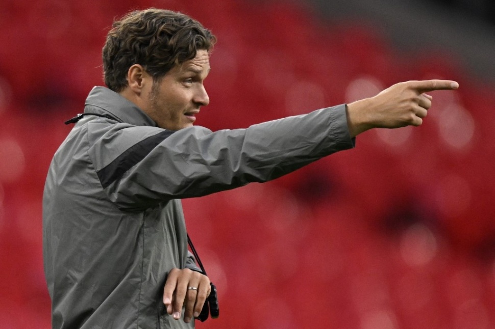 Pelatih kepala Dortmund asal Jerman Edin Terzic memimpin sesi latihan di stadion Wembley, di London, pada 31 Mei 2024 menjelang pertandingan sepak bola final Liga Champions UEFA melawan Real Madrid.INA FASSBENDER / AFP