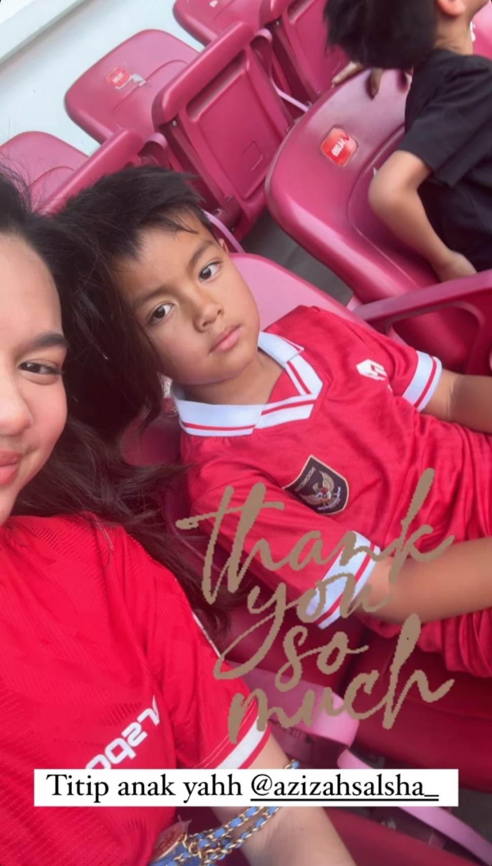 Nia Ramadhani Titipkan Putranya Magika Zaladrie Bakrie Pada Azizah Salsha Untuk Nonton Timnas (Instagram)