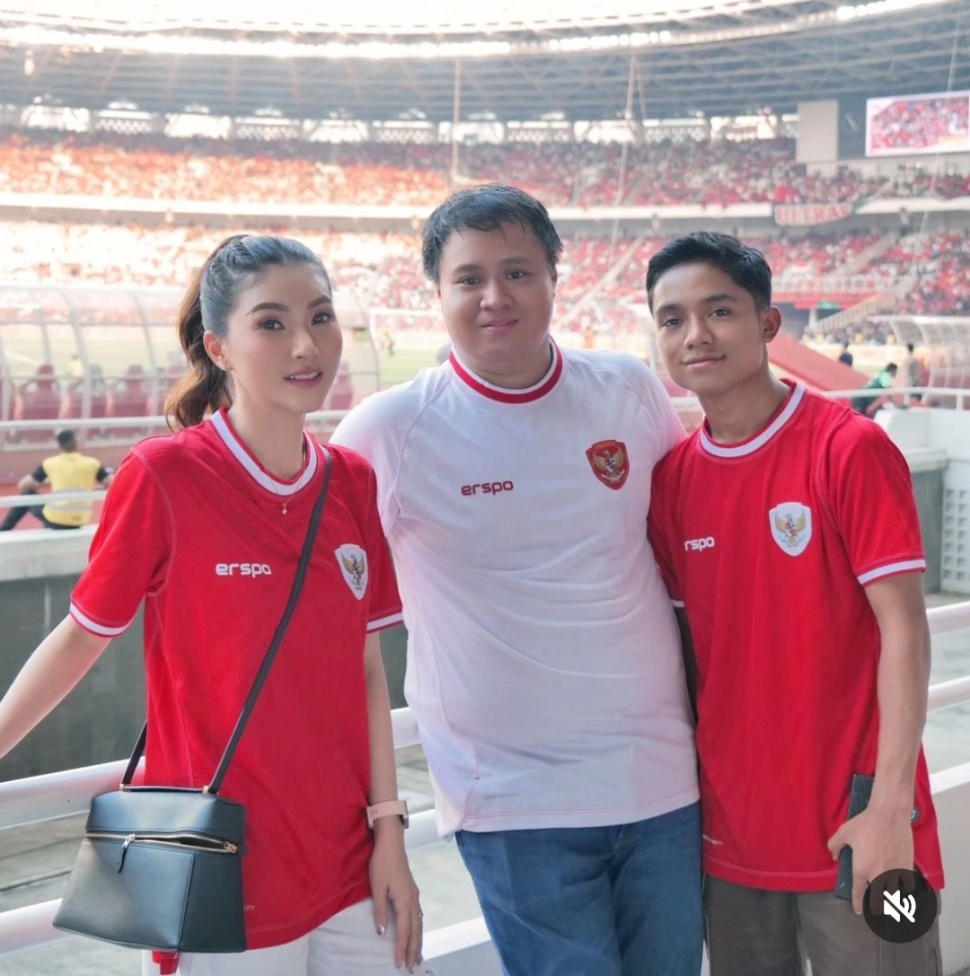Sawendah Nonton Pertandingan Timnas Indonesia Melawan Irak Bersama Betrand Peto (Instagram)