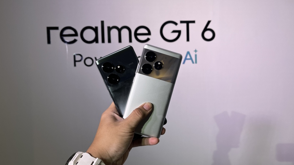 Realme GT 6 meluncur ke Indonesia pada Kamis (20/6/2024). [Suara.com/Dicky Prastya]