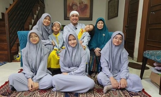 Keluarga Irfan Hakim (Instagram)