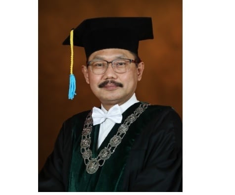 Prof. Dr. Budi santoso, dr., sp.OG, (K). [fk.unair.ac.id]