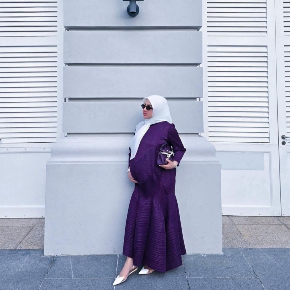 Syahrini Pamer Baby Bump (Instagram)