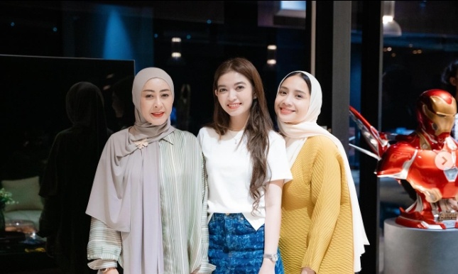 Potret Nagita Slavina bersama Selvi Ananda dan Raden Euis Handayani (Instagram/raffnagita1717)