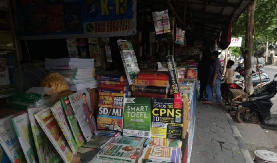 Survey harga di toko buku besar dan toko alat tulis offline jadi langkah penting agar dapat penawaran terbaik back to school