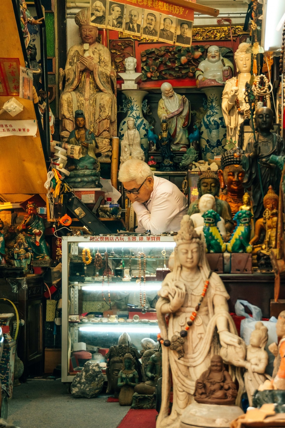 Upper Lascar Row, Hong Kong. (Hong Kong Tourism Board)