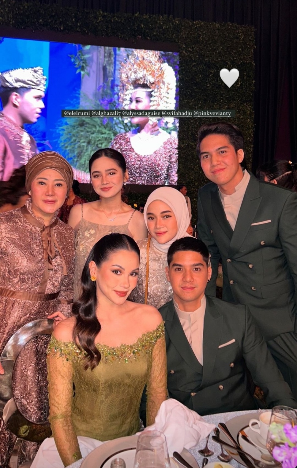 Potret Kebersamaa El Rumi dan Syifa Hadju, Alyssa Daguise dan Al Ghazali (Instagram)