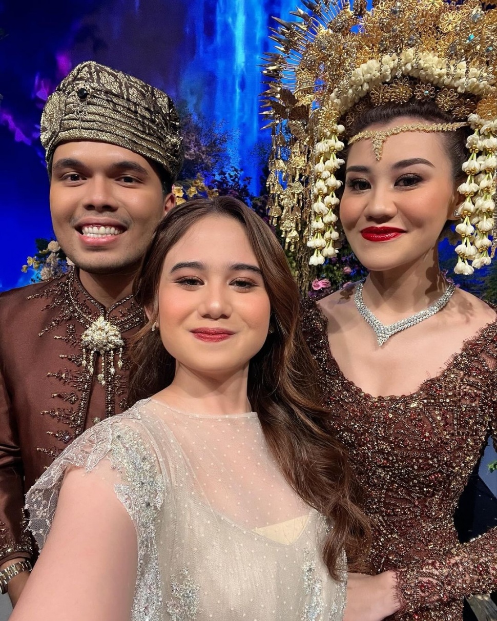 Tissa Biani tampil cantik di acara resepsi pernikahan Thariq Halilintar dan Aaliyah Massaid yang digelar di Raffles Hotel, Kuningan, Jakarta Selatan, Jumat (26/7/2024). [Instagram]