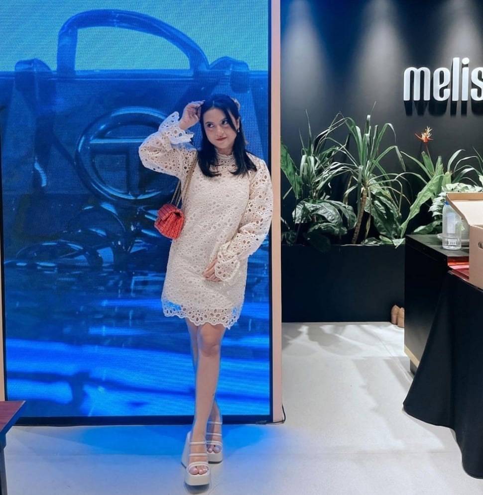 Outfit Marsha Aruan yang Dinilai Sopan dan Tertutup (Instagram)