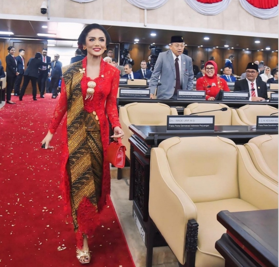 Penampilan Krisdayanti di Sidang Tahunan MPR RI (Instagram)