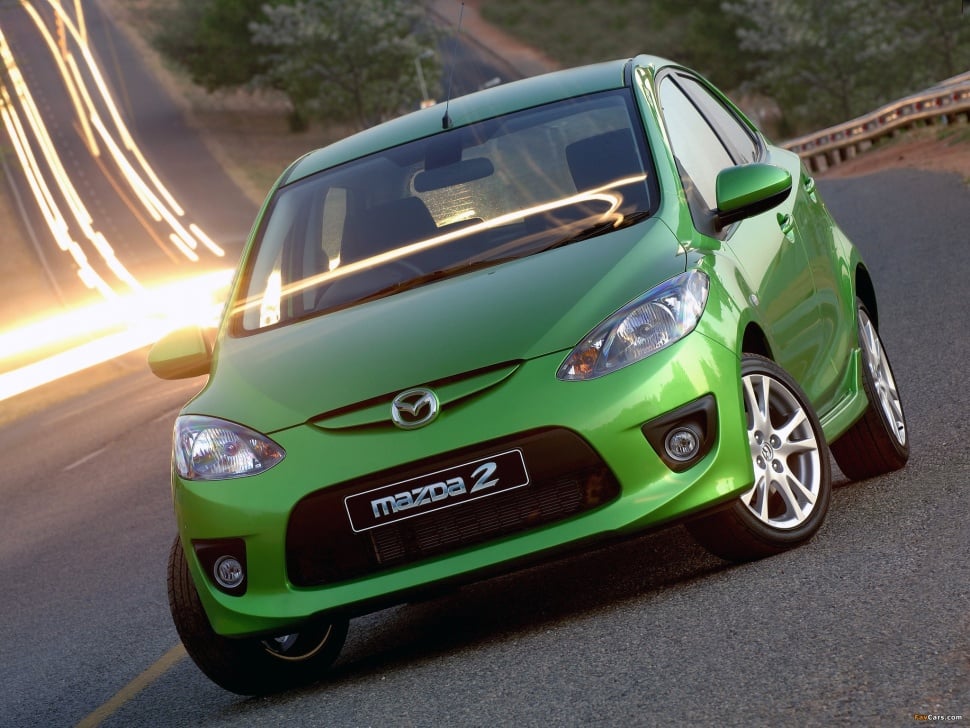 Mazda2 generasi pertama. (Favcars)
