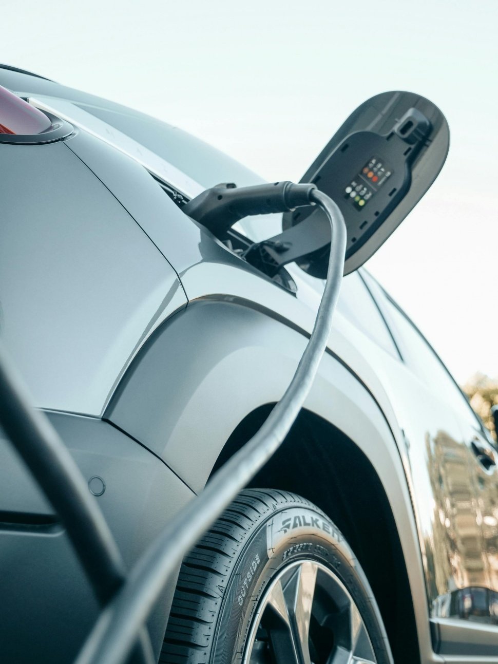 Ilustrasi mobil listrik. (Pexels)