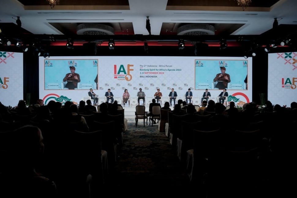 Sesi panel diskusi Forum Indonesia-Afrika (IAF) Ke-2 Tahun 2024 bertemakan transformasi ekonomi. (Dok: Kemenparekraf)