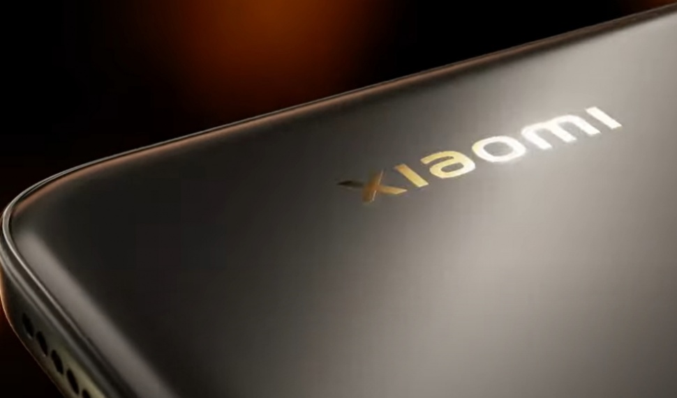 Logo Xiaomi pada Xiaomi 14T. (Xiaomi)