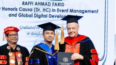 Raffi Ahmad mendapatkan gelar doktor honoris causa (Instagram)