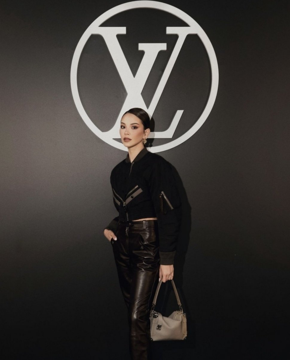 Alyssa Daguise Bergaya Edgy di Fashion Show Louis Vuitton (Instagram)