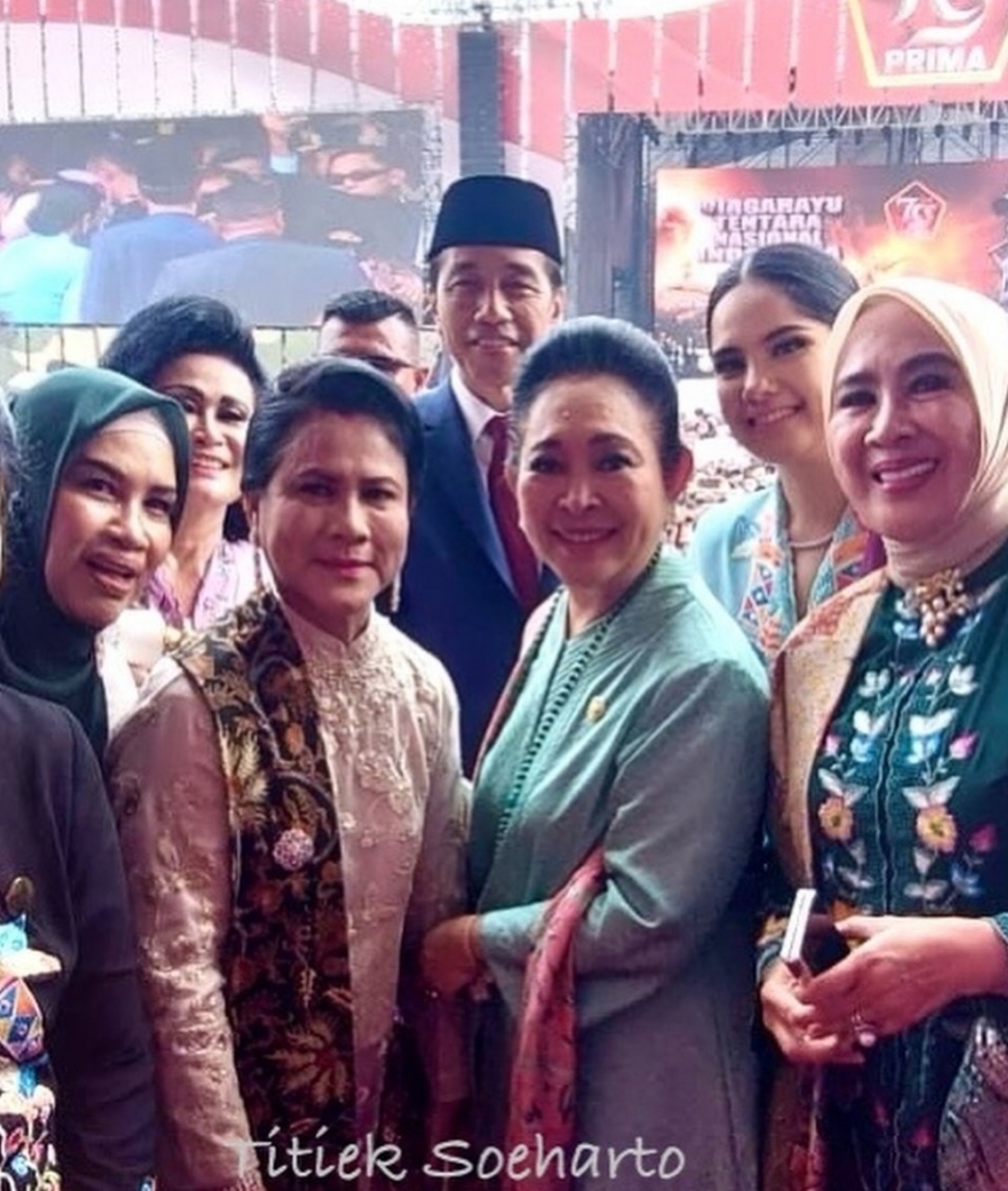 Kebaya Iriana Jokowi di HUT TNI ke-79 (Instagram)