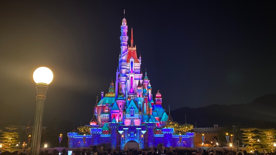 Hong Kong Disneyland. (tiket.com)