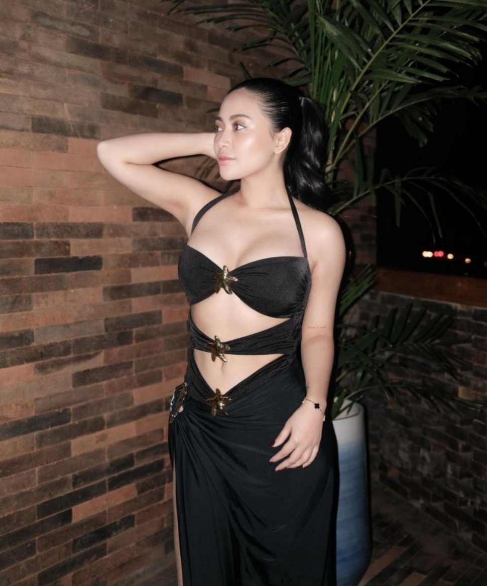 Potret Seksi Rachel Vennya di Bali (Instagram)