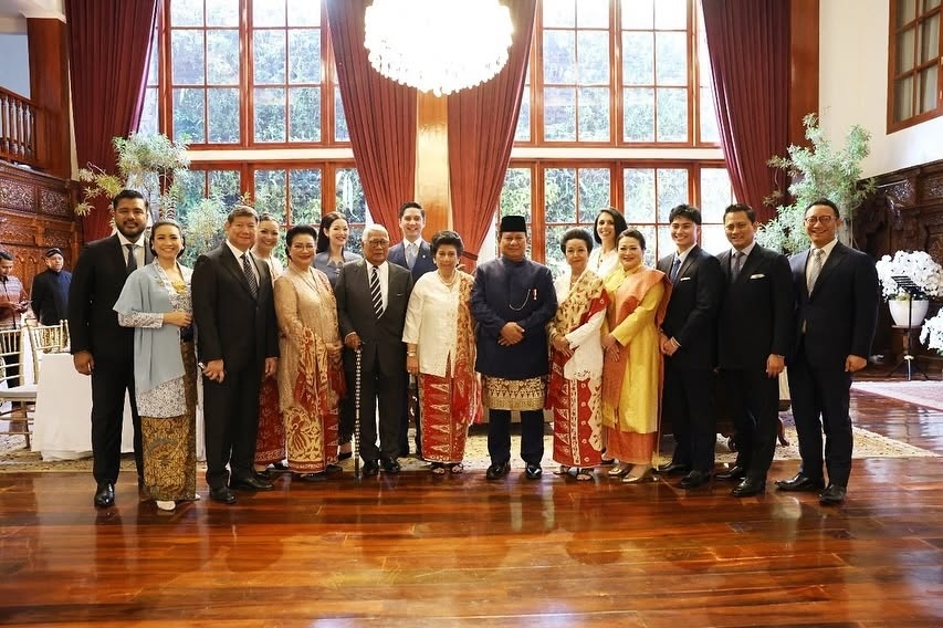 Foto keluarga besar Prabowo Subianto sebelum Pelantikan Presiden 2024 (instagram/budidjiwandono) 