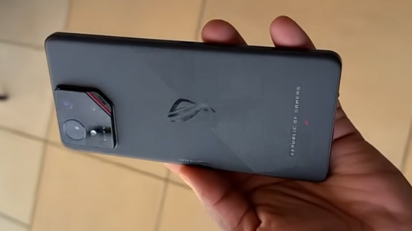 Perangkat diduga ROG Phone 9 series beredar ke publik. (K-Tai Watch Impress Japan) 