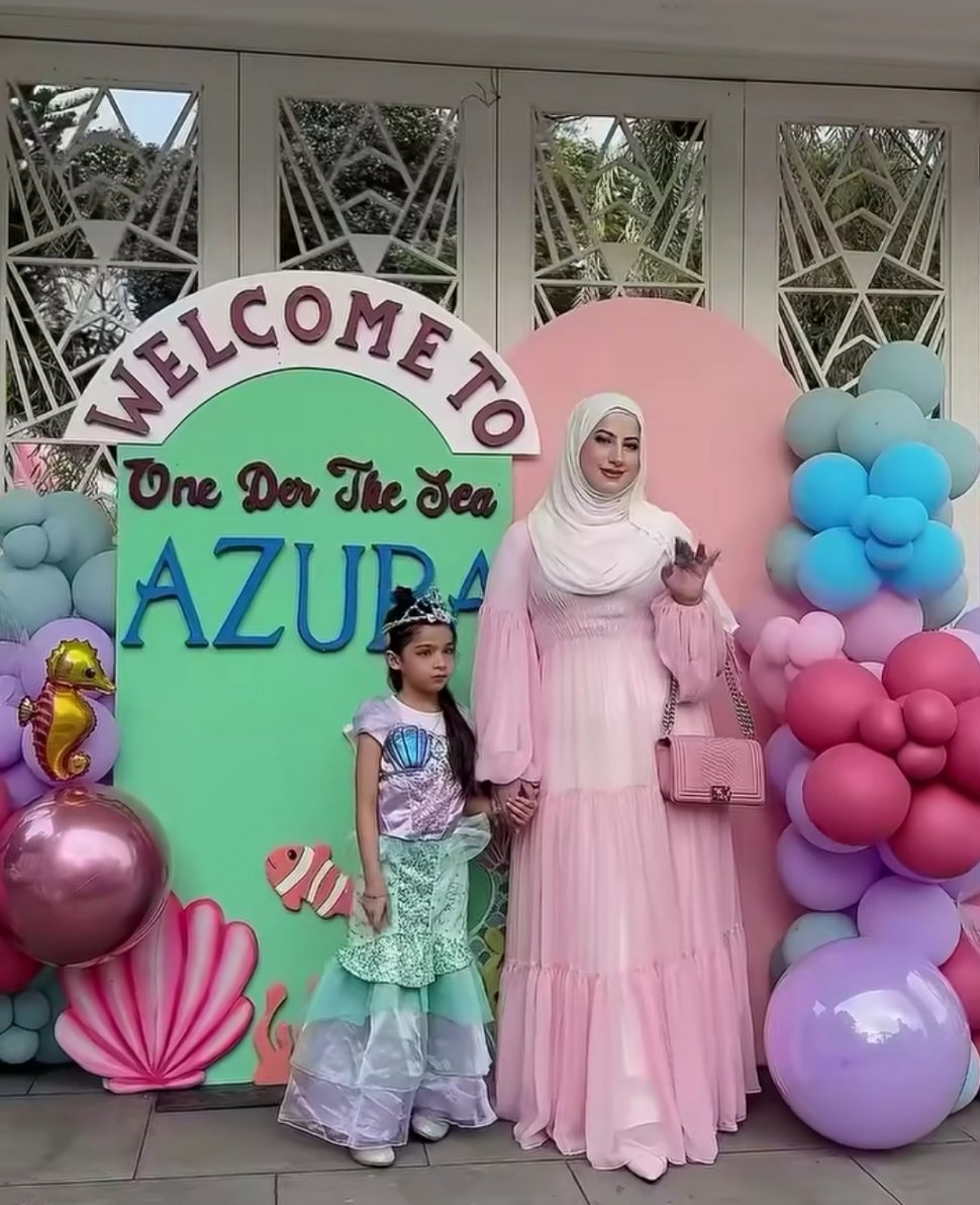 Tasyi Athasyia di Ultah Azura (Instagram)