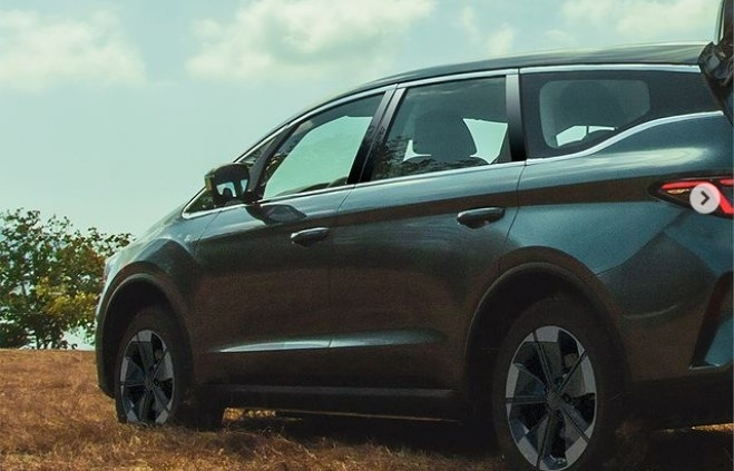 Aletra L8 EV akan diluncurkan di GJAW 2024. Diramalkan akan jadi penantang BYD M6. [Instagram Aletra]