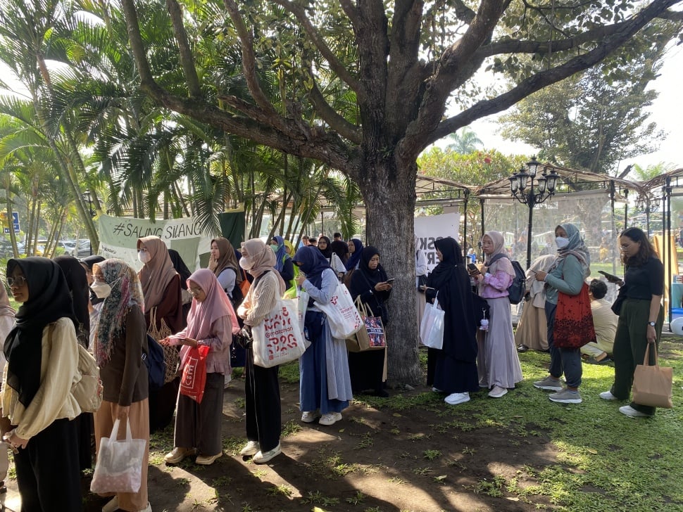 Bersaling Silang di Pasar Wiguna Yogyakarta (Yoursay.id/Hernawan)