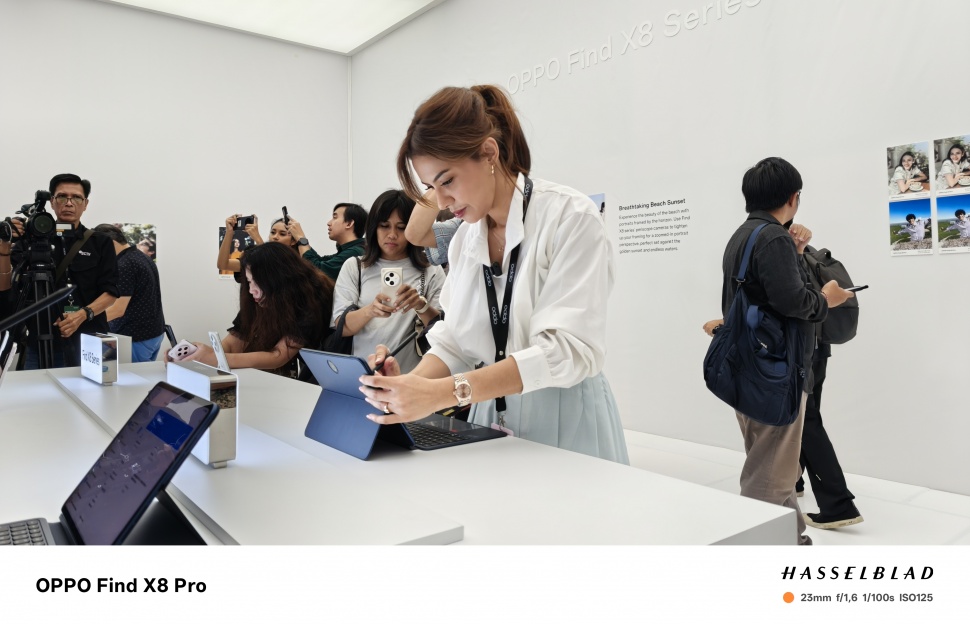 Tablet Oppo Pad 3 Pro yang resmi meluncur secara global di Bali, Kamis (21/11/2024). [Suara.com/Dicky Prastya]