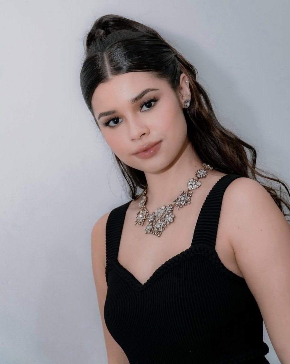 Potret Maria Theodore Plek Ketiplek Selena Gomez, Netizen Sampai Terpukau (Instagram)