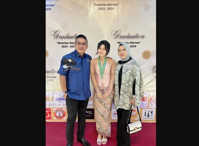 Foto wisuda Nasha Anaya anak Pasha Ungu dan Okie Agustina (Instagram)