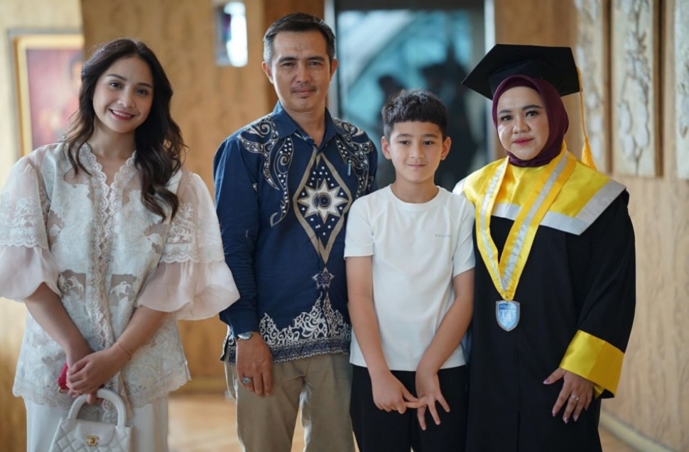 Intip Potret Mbak Lala di Wisuda S1, Dapat Dukungan Penuh dari Nagita Slavina dan Raffi Ahmad (Instagram)