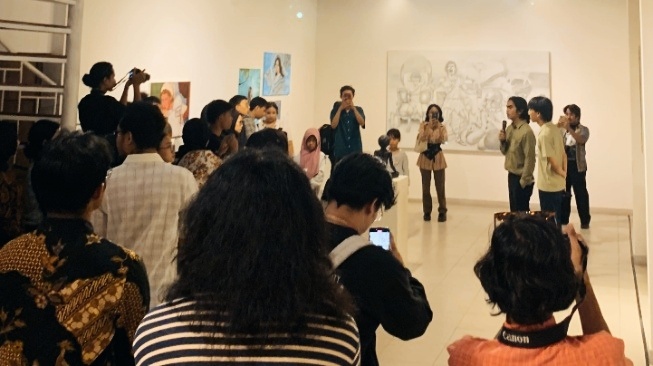 Tur Kuratorial Pameran Moda-Modif di Rumah DAS (Istimewa)