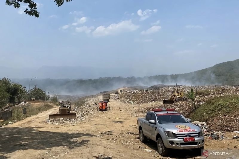 Situasi di Tempat Pengolahan dan Pemrosesan Akhir Sampah (TPPAS) Sarimukti, Kabupaten Bandung Barat, Jawa Barat. (ANTARA/Rubby Jovan)