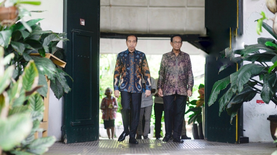  Presiden ke-7 RI, Jokowi bertemu Raja Keraton Yogyakarta, Sri Sultan HB X di Keraton Kilen Yogyakarta, Rabu (15/1/2025).(Dok. Humas Pemda DIY)