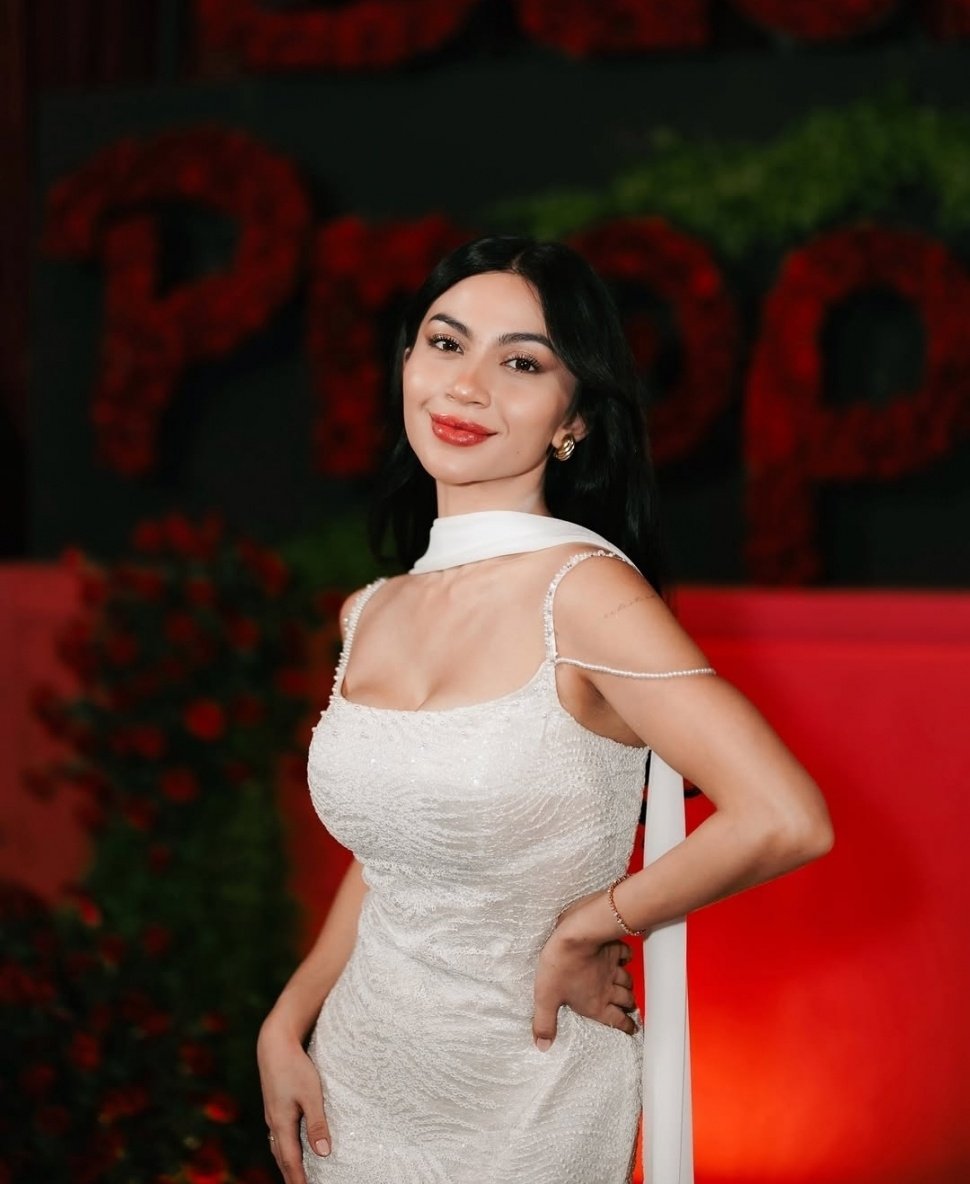 Potret Ariel Tatum Tampil Memukau di Gala Dinner Business Proposal: Body Goals-nya Bikin Salfok! (Instagram)