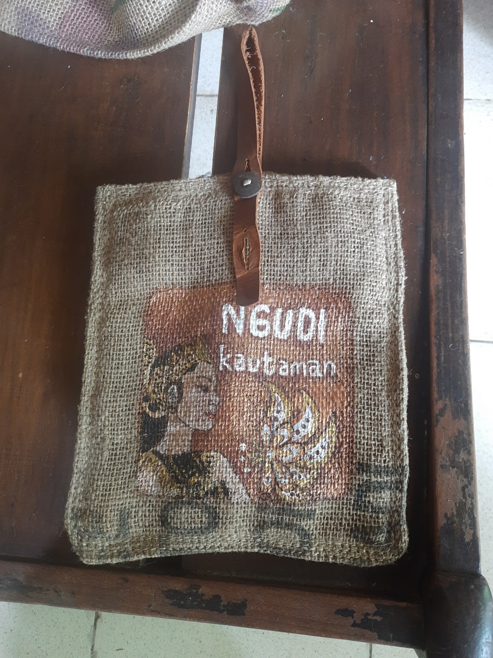 Gunagoni, Produk Fesyen Berbahan Karung Goni Idola Kaum Sumaker, Sugih Macak Kere
